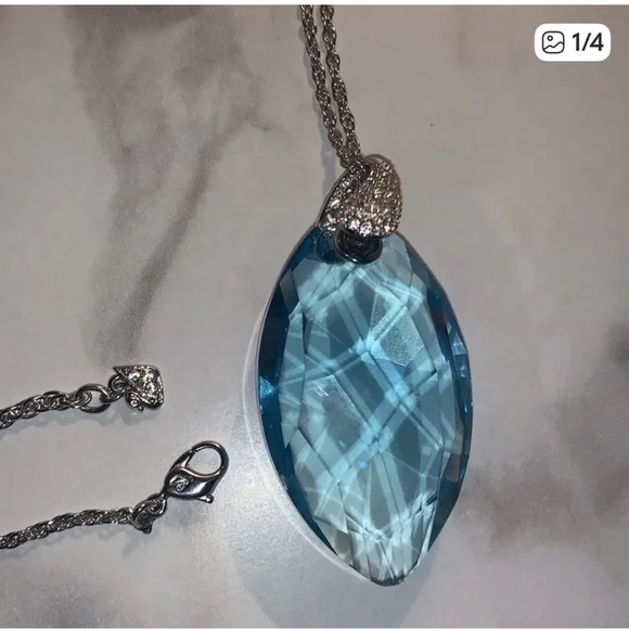 Swarovski Eternal Love Aquamarine Blue Crystal Necklace 2012 SCS Membership - Picture 4 of 8